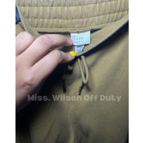 Target’s A New Day Olive Green Capri Draw String ankle pants - Picture 3 of 3